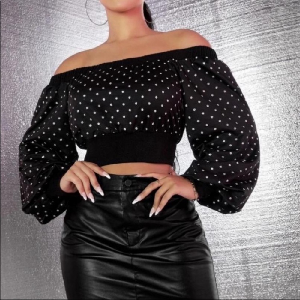 🤍NEW🖤 Lantern Sleeve Polka Dot Crop Pullover